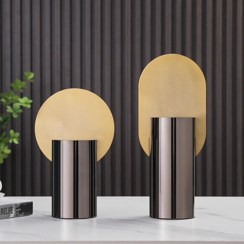 Stainless Planters vs Ceramic: Key Differences (Steel Planter)